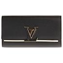 Accessories LOUIS VUITTON Capucines in Black Leather - 101334 - Louis Vuitton