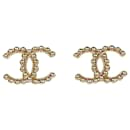 Pendientes CC dorados - Chanel