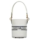 Dior White Small Vibe Bucket mit Kordelzug