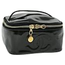 CHANEL Vanity Cosmetic Pouch Patent leather Black CC Auth bs7273 - Chanel