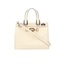 Gucci Zumi Leather Top Handle Bag Leather Crossbody Bag in Excellent condition