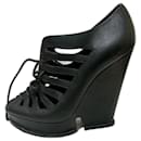 Hortense en cuir noir YSL 105 Chaussures compensées à lacets - Yves Saint Laurent