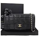Chanel Camellia Choco Bar Chain Bag Sac à bandoulière en cuir 14/UNE16780 In excellent condition