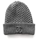 Cappello berretto in cashmere grigio grosso con logo Chanel Archival CC
