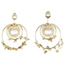 Boucles d'oreilles en perles d'or - Christian Dior