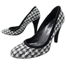 CHANEL SHOES PUMPS 39 IN GRAY TWEED CANVAS + GRAY SHOES BOX - Chanel