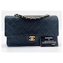 Chanel Classique handbag in black lambskin and gold-plated metal 24 carat.