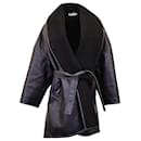 Casaco Balenciaga Oversized com cinto falso e acabamento em couro sintético preto