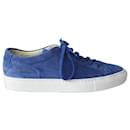 Common Projects Achilles Low Sneakers in Blue Suede - Autre Marque