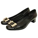 Gucci Black Patent Leather Gold Tone Bow Buckle Low Heel Pumps Shoes size 37.5