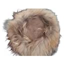 Cappello in pelliccia di volpe e camoscio - Yves Salomon