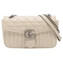 Bolsa de ombro pequena com corrente de couro GG Marmont Branco - Gucci