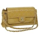 CHANEL Sac à bandoulière avec chaîne Matelasse Cuir verni Jaune CC Auth 58350A - Chanel