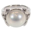 Tasaki 18K Pearl Ring  Metal Ring in Excellent condition