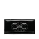 Cartera larga de charol Ferragamo Gancini negra - Salvatore Ferragamo