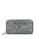 Carteira Continental Chanel Tweed Deauville Cinza