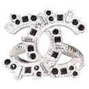 Silver embellished CC ring - size 10 - Chanel