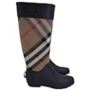 Burberry House Check Canvas Clemence Rain Boots in Black Rubber