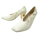 CHRISTIAN DIOR SCRUNCH SQUARE TOES SHOES 38 GOLDEN HEELS LEATHER SHOES - Christian Dior