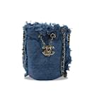 Blauer Chanel Denim Mini Mood Bucket mit Kette