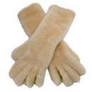 Marni Natural Shearling Gloves - Autre Marque