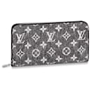 LV Denim black zippy wallet - Louis Vuitton