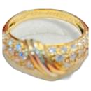Vintage Cartier ring in 18k gold set with diamonds