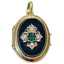 Old gold photo holder pendant 18 carats set with onyx,pearls and a green stone - Autre Marque