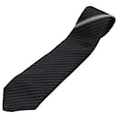 LOUIS VUITTON Cravate Soie Gris Noir LV Auth 61940 - Louis Vuitton