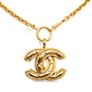 Colar com pingente Chanel CC em ouro