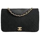 Borsa a tracolla Chanel Chanel Matelassè con patta singola in cotone nero