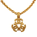 Goldfarbene Halskette mit dreifachem CC-Anhänger von Chanel