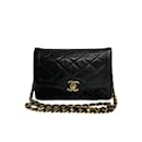 Chanel Paris Single Flap Bag Leather Crossbody Bag in Good condition