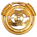 Chanel Gold CC Brosche