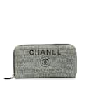 Graue Chanel Tweed Deauville Continental Geldbörse