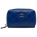 Bolsa Chanel Azul CC em pele de cordeiro
