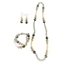 Magnífico conjunto DOLCE & GABBANA de acero dorado con perlas blancas., oro y negro co - Dolce & Gabbana