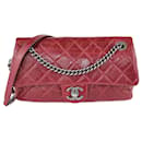 Rote mittelgroße Easy Flap Bag - Chanel