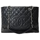 CHANEL Große Einkaufstasche aus schwarzem Leder - 101695 - Chanel