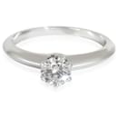 TIFFANY & CO. Anel de noivado solitário de diamante em platina H VS2 0.45 ctw - Tiffany & Co
