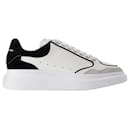 Oversized Sneakers - Alexander Mcqueen - Leather - White