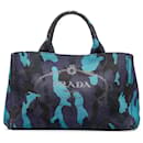 Bolso tote de camuflaje Prada Canapa azul