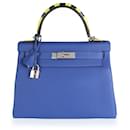 Hermes Limited Edition Bleu Electrique Togo Au Trot Retourne Kelly 28 PHW - Hermès