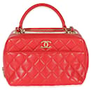 Chanel Rote gesteppte CC-Bowlingtasche aus Lammleder