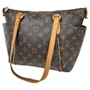 Louis Vuitton Totalmente