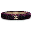 Bracelet jonc avec logo CC en tweed violet Chanel