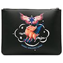 Bolso clutch de cuero con estampado del zodiaco negro de Givenchy