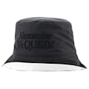 Sombrero de pescador con reverencia baja - Alexander McQueen - Poliéster - Negro/Blanquecino - Alexander Mcqueen