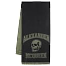 Varsity Skull Logo Scarf - Alexander McQueen - Wool - Black - Alexander Mcqueen