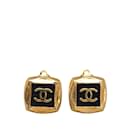 Boucles d'oreilles à clip CC carrées dorées Chanel